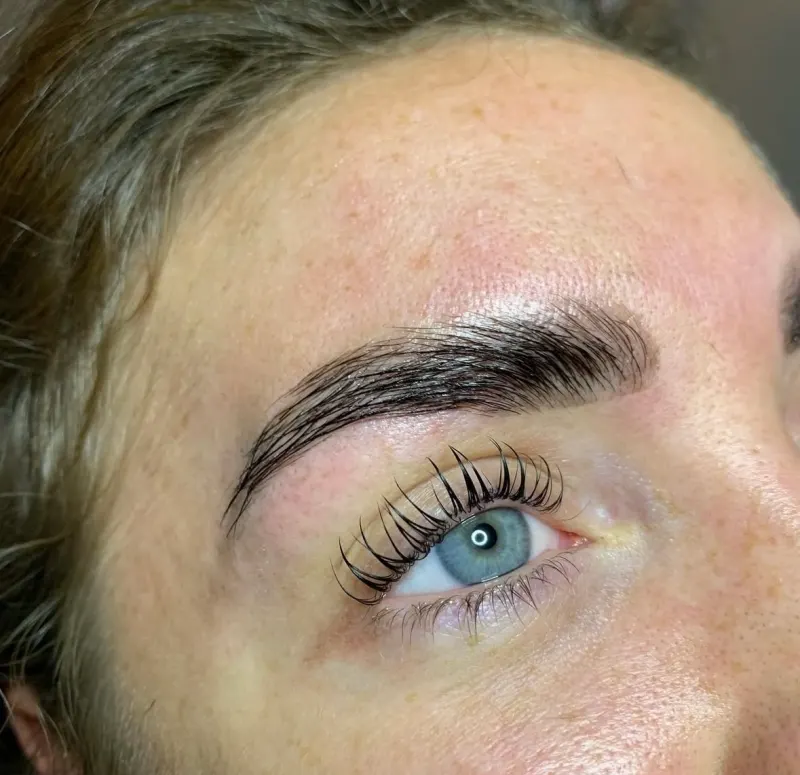 Eyebrows after AOR Beauty treatment