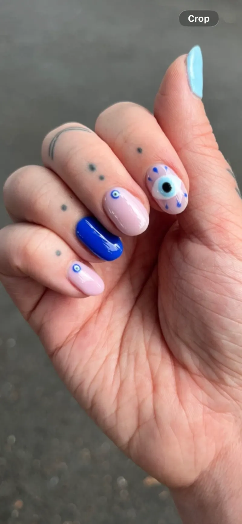 Multicoloured nails with detailed designs